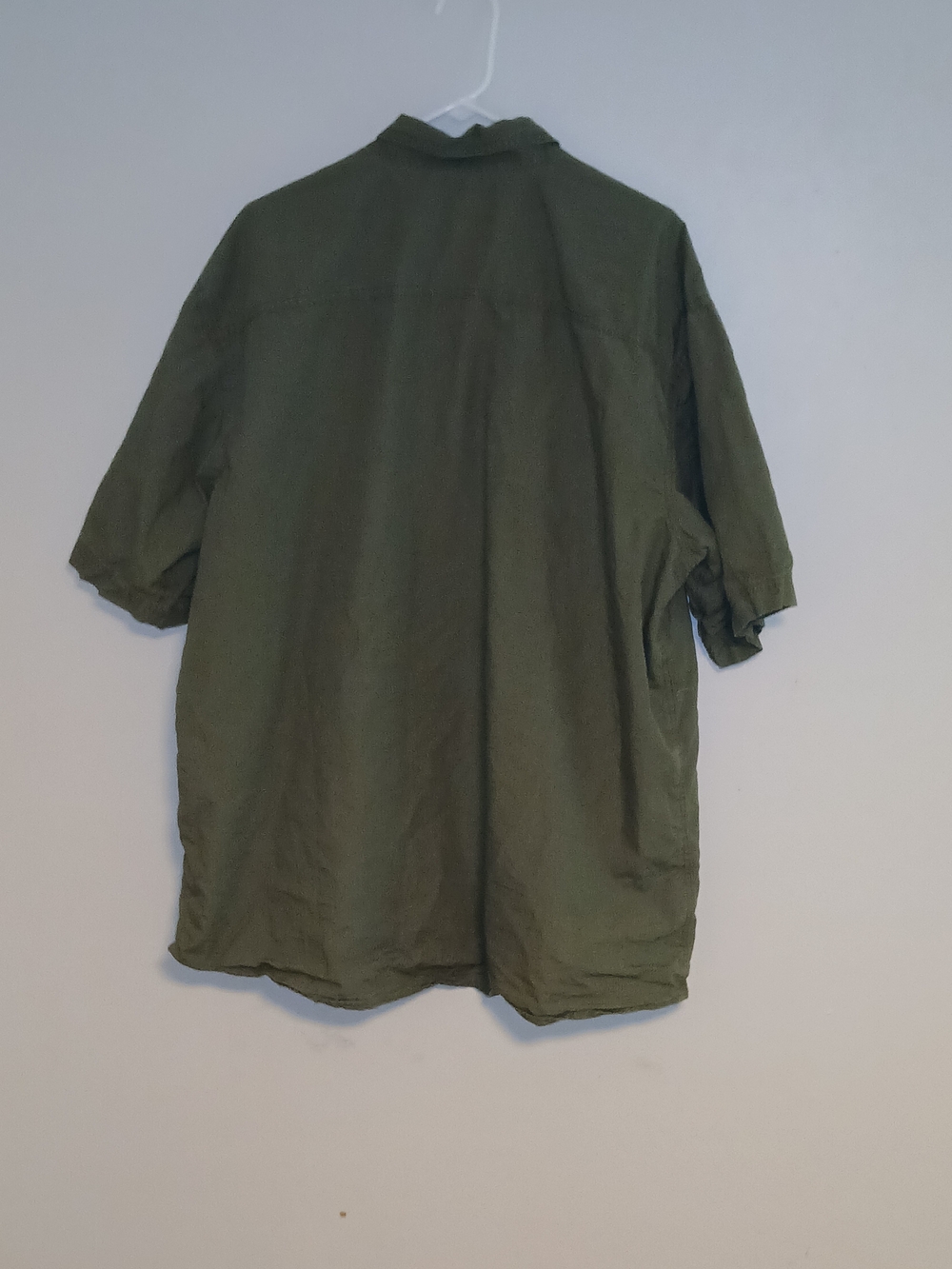 Eddie Bauer Olive Green Short-Sleeve Button Down Shirt - Picture 2 of 2